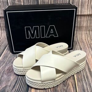 MIA Cream Cross-Band Platform Slides